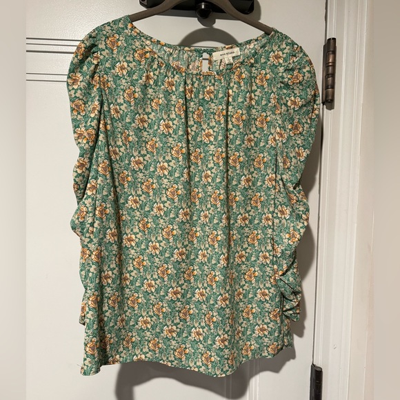 Max Studio Flowered Blouse with Ruched Sleeves - Picture 1 of 9